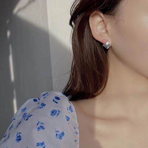 Minimalist S925 sterling silver geometric square stud earrings worn by female model