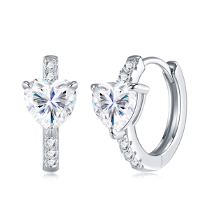 Boucles d'oreilles créoles cœur en argent S925 avec moissanite et pavé de diamants