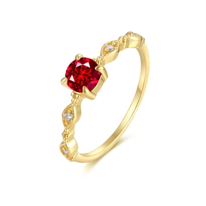 Elegant gold plated S925 silver ring with large red garnet and vintage chain band design
