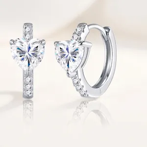 Boucles d'Oreilles Créoles en Argent Sterling S925 Avec Moissanite en Coeur Design de Luxe de Niche Boucles d'Oreilles en Coeur Femme Bijoux