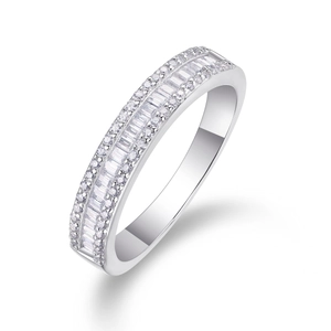 Bague luxe en argent S925 sertie de plusieurs rangées de moissanite et pierres rectangulaires