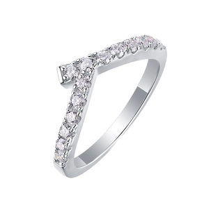 Minimalist V-shaped 925 sterling silver ring featuring a micro-pave moissanite row setting