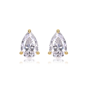 Pear-cut moissanite stud earrings in gold-plated 925 silver with a mirror reflection