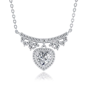 Collier en argent 925 avec pendentif cœur en moissanite et halo de diamants brillants