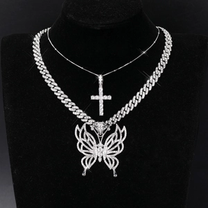 Collier Pendentif Papillon et Croix en Alliage de Zinc avec Strass Hip Hop Chaîne Cubaine Combinaison Pour Femmes Hommes
