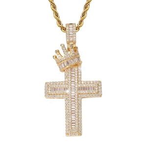 Ciondolo a croce d'oro hip hop con corona e collana a catena a fune intrecciata uomo