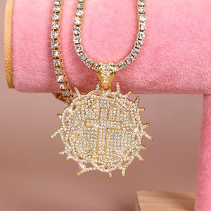 Gold hip hop cross pendant necklace with thorns and diamonds on tennis chain
