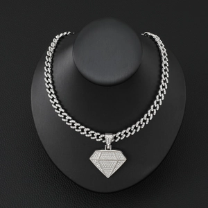 Collana con Ciondolo a Forma di Diamante Hip Hop in Lega con Strass con Catena Cubana Gioielli Streetwear Iced Out per Uomo Donna