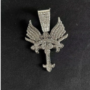 Iced out engelenvleugels kruis hanger ketting met zilveren zirkonia stenen in hiphop stijl