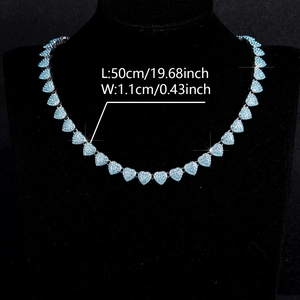 Collana a maglie a cuore azzurro scintillante in tonalità argento da 50 cm