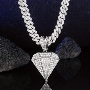 Hip Hop Iced Out Rhinestone Diamond Shape Pendant Necklace Alloy Cuban Link Chain For Men Women Personalized Jewelry