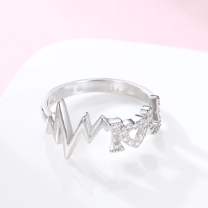 Bague en argent sterling 925 avec motif de fréquence cardiaque et cristaux I love U brillants