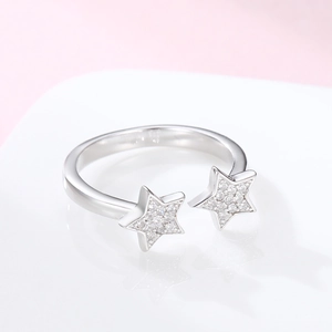Bague ouverte en argent S925 avec double étoile sertie de cristaux brillants style épuré