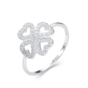 925 silver four-leaf clover heart ring with sparkling zircons on white background