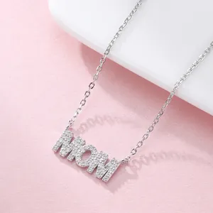 Collana in argento sterling S925 con ciondolo MOM e zirconi bianchi brillanti incastonati