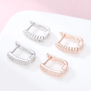 Élégantes boucles d'oreilles créoles en argent 925 en forme de U avec zircon et dorure