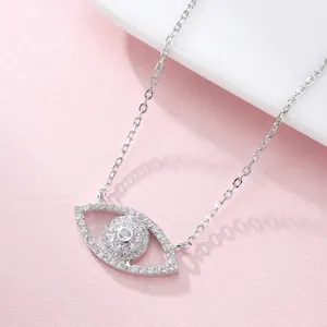 Damenhalskette aus S925 Sterlingsilber mit Evil Eye Anhänger und weißen Zirkonia-Steinen