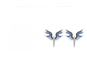 Dettaglio orecchini a lobo ali di angelo in argento S925 con pietre blu sfumate lucide