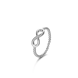 Minimalistischer S925 Sterlingsilber Infinity Ring mit Perlring-Design auf weißem Grund