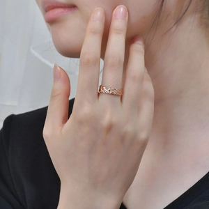 Adjustable 925 sterling silver ring with hammered tin foil texture in rose gold finish