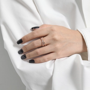 S925 silver crossover ring with rose gold plating and sparkling zircon stones for women