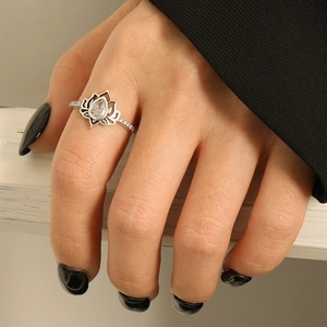 925 silver lotus ring for women with pear-shaped cubic zirconia on model's hand