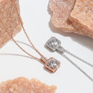 Elegant S925 sterling silver halo necklace in rose gold and silver on pink stones