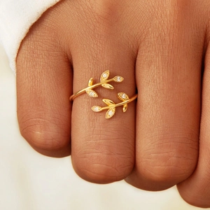 Elegant S925 sterling silver leaf open ring with sparkling cubic zirconia accents