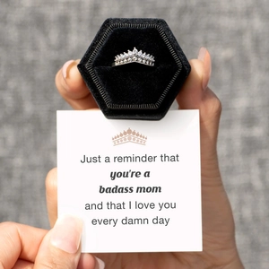Luxury S925 silver crown ring with zircon in a black velvet box and gift card