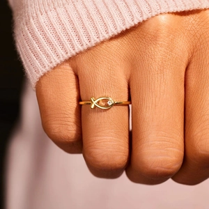 Bague poisson en argent sterling S925 doré minimaliste avec une pierre en zircon