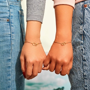 Minimalist S925 sterling silver interlocking rings bracelet with colorful beads for women