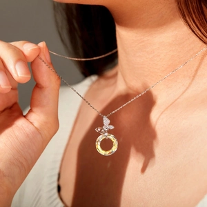 Collier papillon en argent sterling S925 avec cristal jaune et pendentif en zircon
