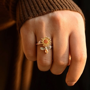 Sunflower and bee spinning ring in silver and gold plating with sparkling crystals