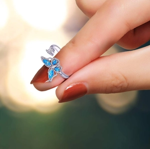 Anello regolabile in argento 925 a farfalla con zirconi blu a taglio marquise