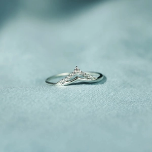 Bague en V élégante en argent sterling S925 avec pavé de micro-oxydes de zirconium