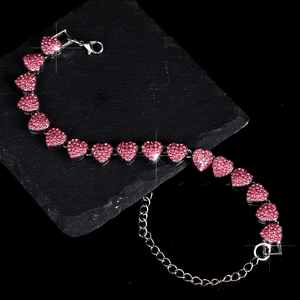 Bracciale scintillante con cuori in cristallo rosa, catena in metallo e chiusura a moschettone
