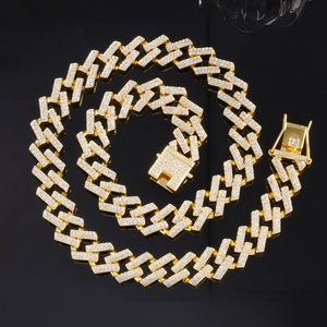 Hip hop goudkleurige cubaanse ketting met diamanten en geometrische sluiting