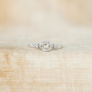 Anello Rotondo in Argento Sterling 925 con Zirconia Pavé per Donna Minimalista alla Moda Geometrico Trama Intrecciata Colore Oro Bianco