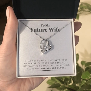 S925 sterling silver heart necklace with zircon pendant in a romantic gift box