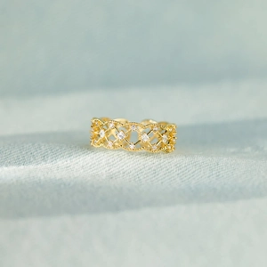 Bague en argent sterling S925 à mailles creuses dorées avec cristaux de zircone