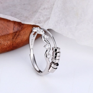S925 sterling silver wavy anxiety ring with five rotating beads and zircon stones
