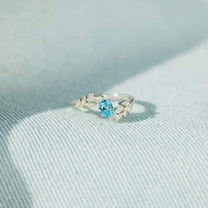 925 Sterling Silver Leaf Ring For Women Oval Blue Rhinestone Inlaid Elegant Commemorative Fashion Jewelry Finger Ring Accessory