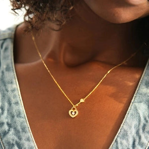 Collier élégant en argent S925 doré 18K avec pendentif cadenas cœur, clé et zircons