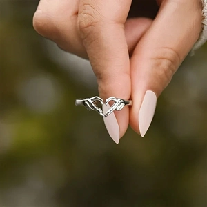 Bague en argent sterling S925 avec geste de mains en cœur pour femme élégante