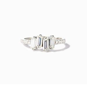 Bague en argent sterling S925 avec quatre oxydes de zirconium et anneau serti de pavé