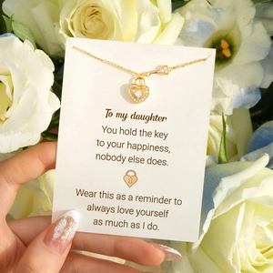 Collier clé en cœur S925 argent et zircon sur carte cadeau sentimentale pour fille