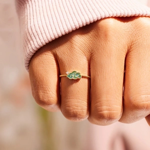 S925 sterling silver auspicious cloud ring with green enamel and bead band design