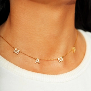 Collier MAMA élégant en argent sterling S925 doré orné de pierres de zircon scintillantes