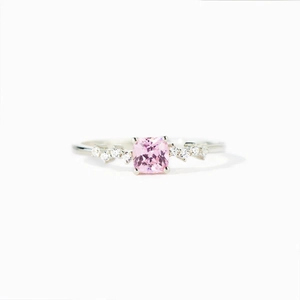 Elegant S925 sterling silver ring featuring a square pink diamond in a minimalist design