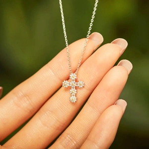 S925 sterling silver daisy cross necklace in two-tone gold and silver finish for women